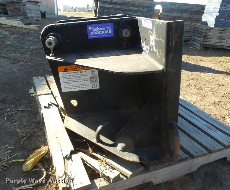 image for item AU9650 Bobcat skid steer hydraulic hammer bracket