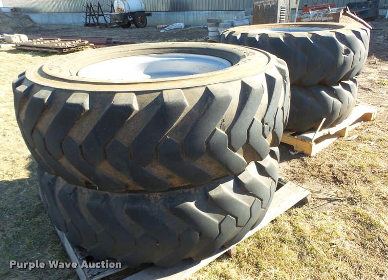 (4) 13.0024 foamfilled tires in Doniphan, NE Item AU9652 sold