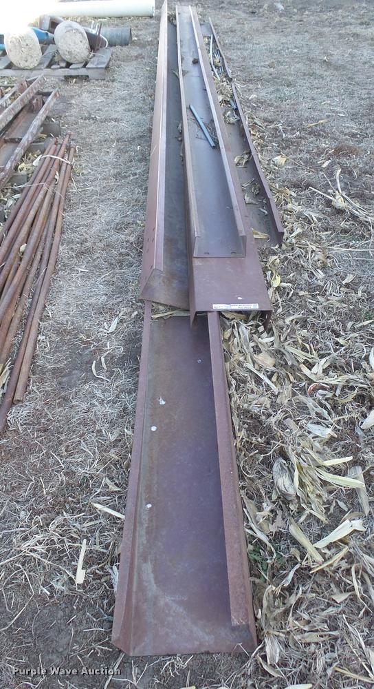 image for item AU9654 Red iron