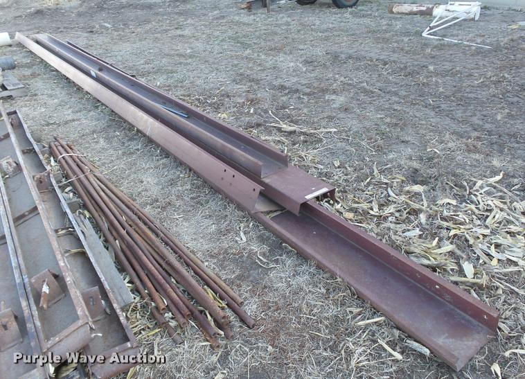 image for item AU9654 Red iron