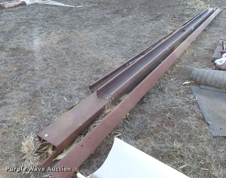 image for item AU9654 Red iron