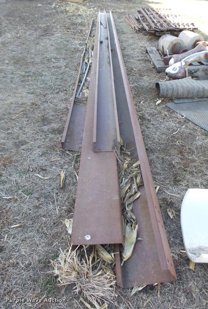 image for item AU9654 Red iron