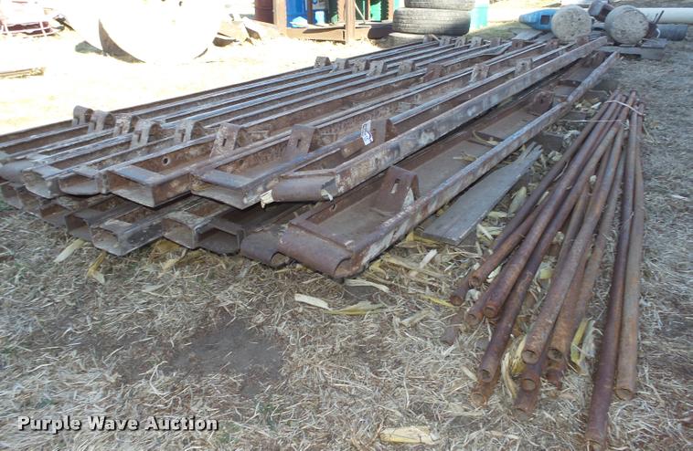 image for item AU9656 Concrete forms