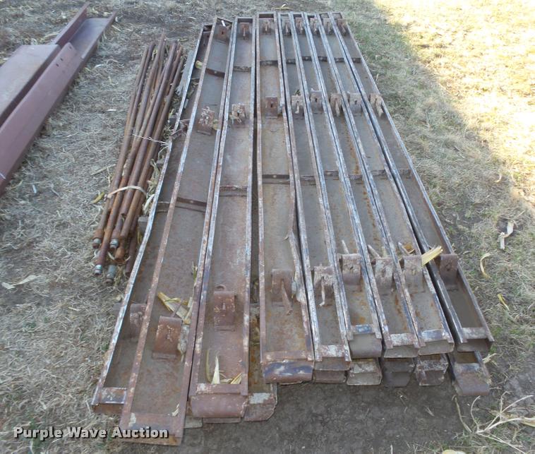 image for item AU9656 Concrete forms