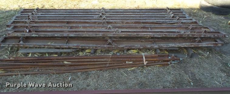 image for item AU9656 Concrete forms