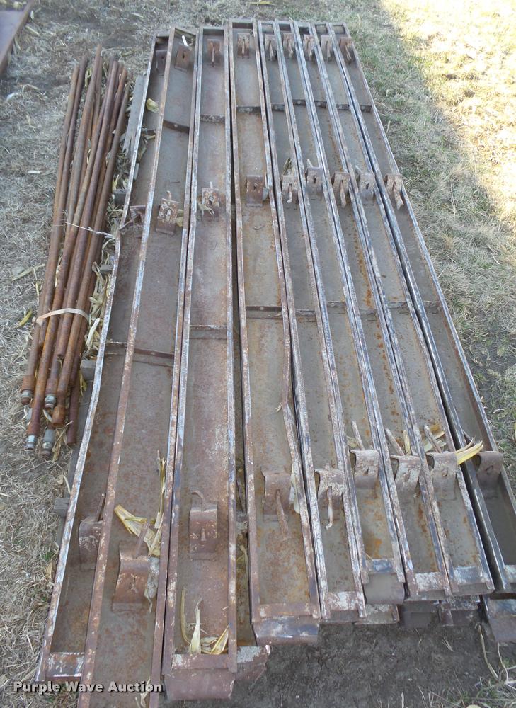 image for item AU9656 Concrete forms