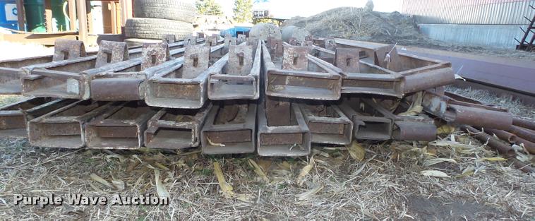 image for item AU9656 Concrete forms