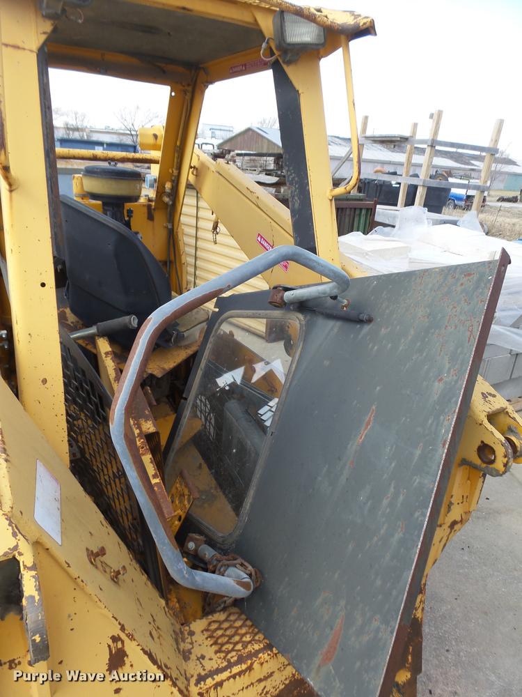 image for item AU9662 Hydramac 2650D skid steer