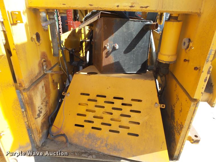 image for item AU9662 Hydramac 2650D skid steer