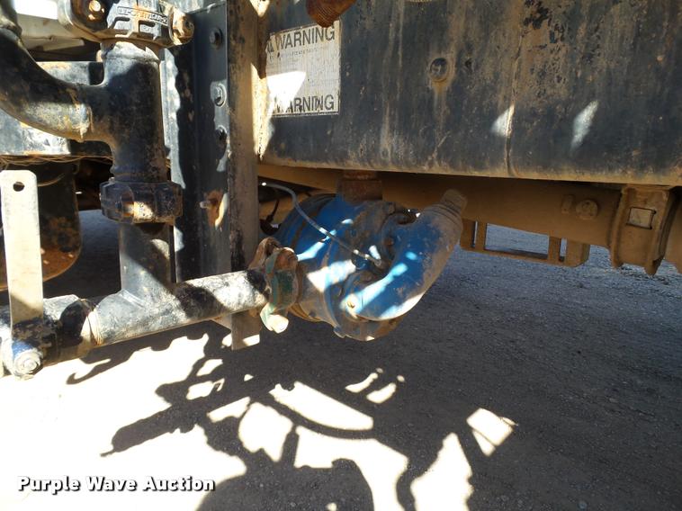 image for item BJ9273 2003 International DuraStar 4300 chemical tank truck