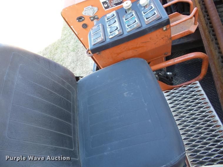 image for item BK9660 1998 Ditch Witch JT1720 directional drill and trailer