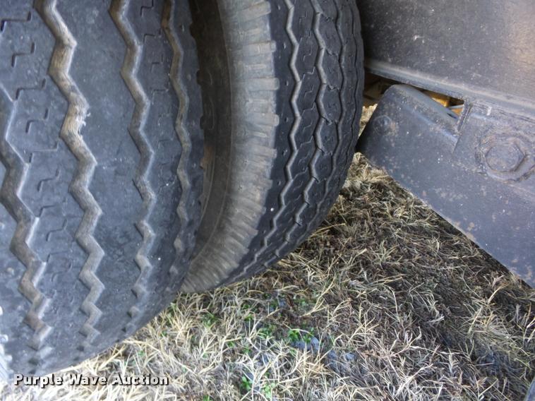 image for item BK9660 1998 Ditch Witch JT1720 directional drill and trailer