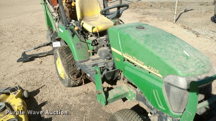 image for item BU9957 John Deere 2305 tractor