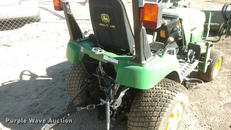 image for item BU9957 John Deere 2305 tractor