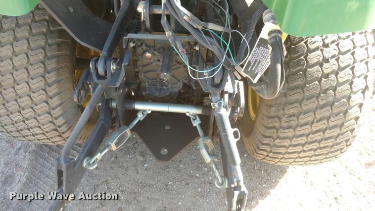 image for item BU9957 John Deere 2305 tractor