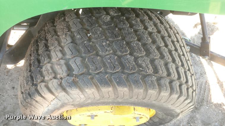 image for item BU9957 John Deere 2305 tractor