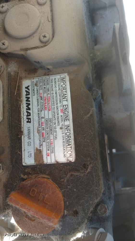 image for item BU9957 John Deere 2305 tractor