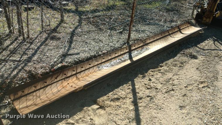 image for item BU9960 16'W moldboard