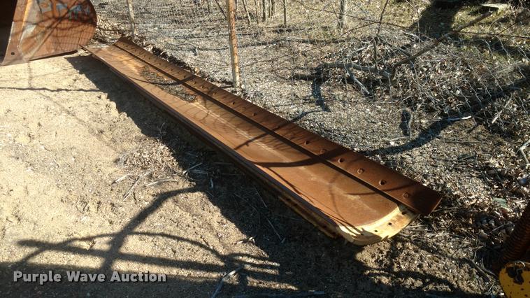 image for item BU9960 16'W moldboard