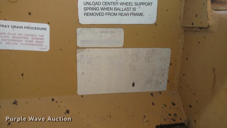 image for item BU9961 Hyster C53A pneumatic roller