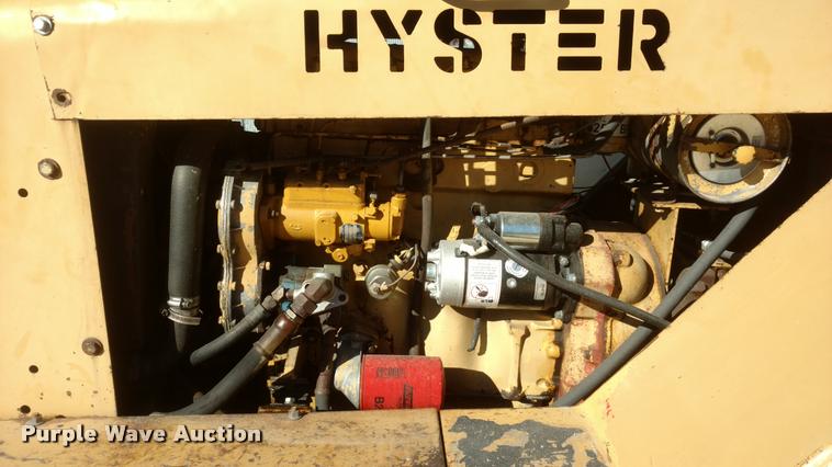 image for item BU9961 Hyster C53A pneumatic roller