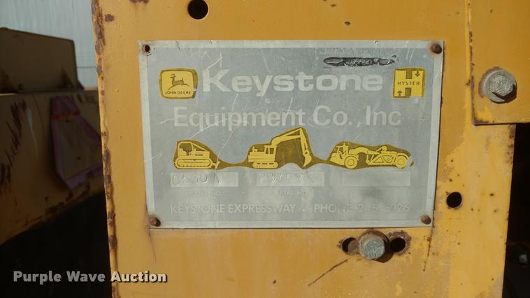 image for item BU9962 Hyster C530A pneumatic roller