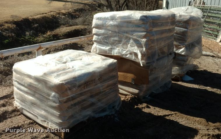 image for item BU9964 Glass beads