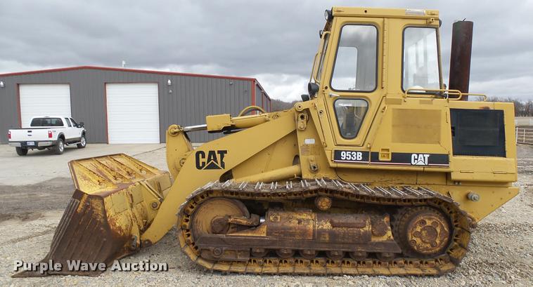 image for item CB9590 1990 Caterpillar 953B track loader