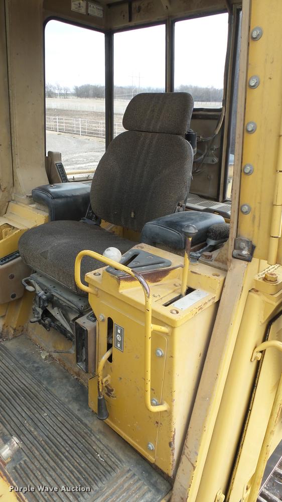 image for item CB9590 1990 Caterpillar 953B track loader