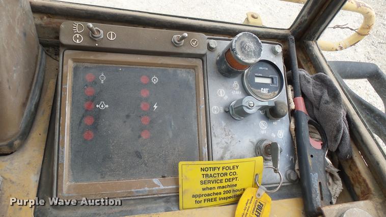 image for item CB9590 1990 Caterpillar 953B track loader