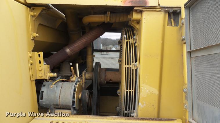 image for item CB9590 1990 Caterpillar 953B track loader