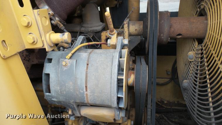 image for item CB9590 1990 Caterpillar 953B track loader