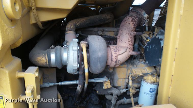 image for item CB9590 1990 Caterpillar 953B track loader