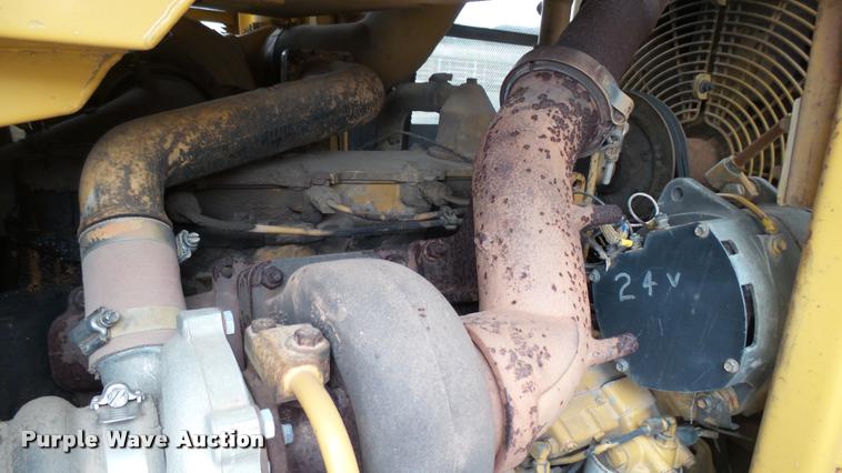 image for item CB9590 1990 Caterpillar 953B track loader