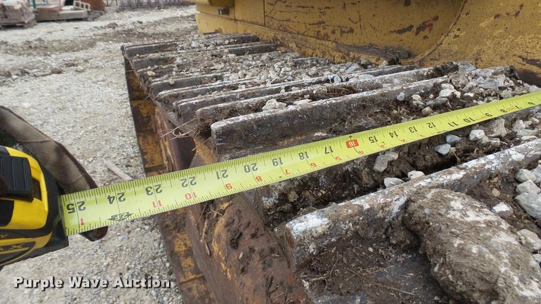 image for item CB9590 1990 Caterpillar 953B track loader