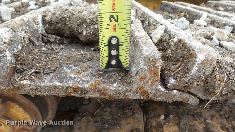 image for item CB9590 1990 Caterpillar 953B track loader