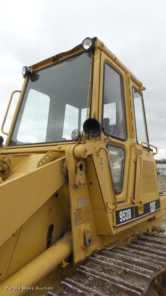image for item CB9590 1990 Caterpillar 953B track loader