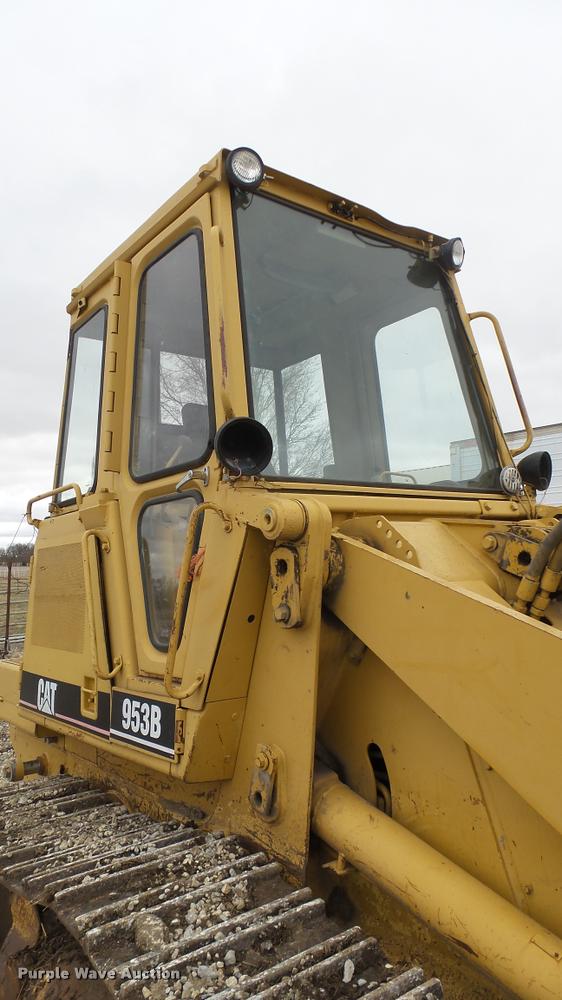 image for item CB9590 1990 Caterpillar 953B track loader