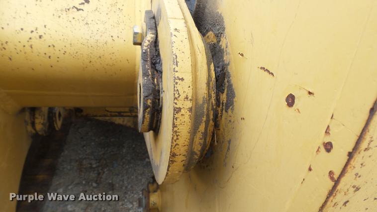 image for item CB9590 1990 Caterpillar 953B track loader