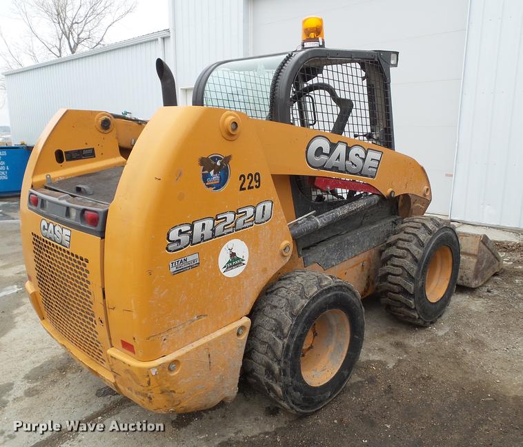 image for item CB9850 2014 Case SR220 skid steer
