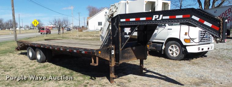 image for item CB9857 2009 PJ FD262 equipment trailer