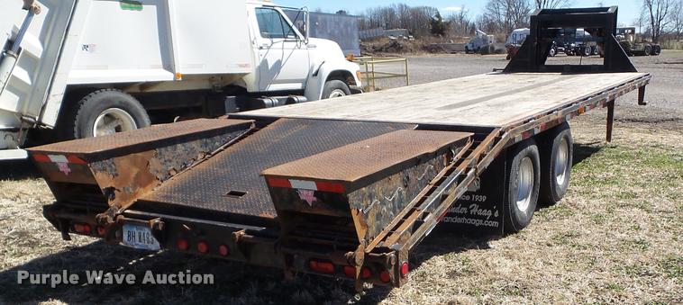 image for item CB9857 2009 PJ FD262 equipment trailer
