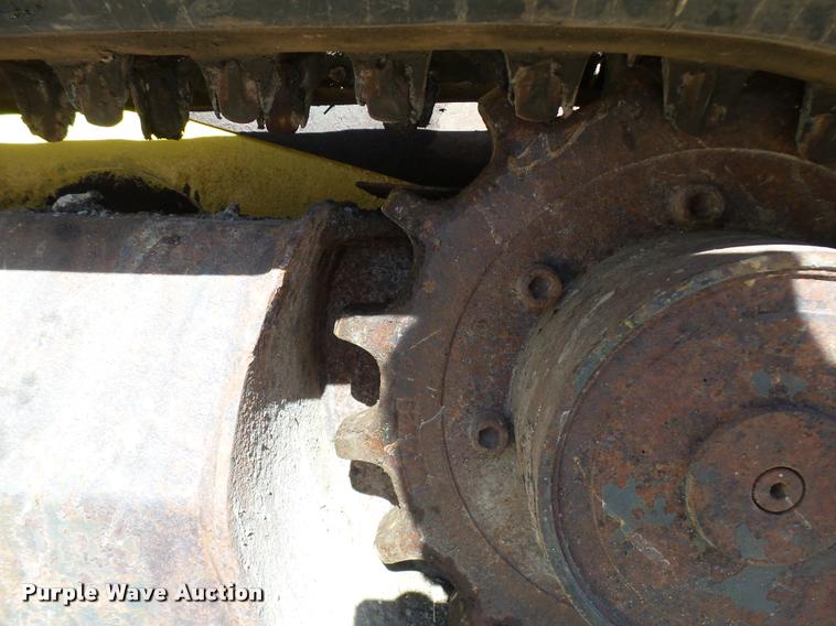 image for item CC9086 2005 New Holland LT190B skid steer