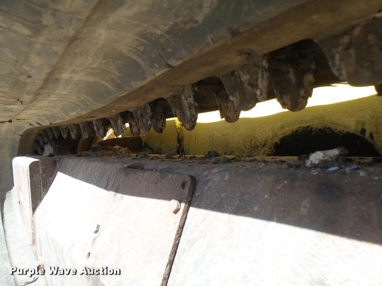 image for item CC9086 2005 New Holland LT190B skid steer