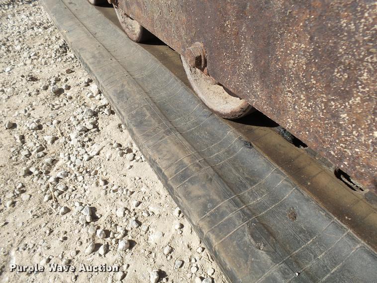 image for item CC9086 2005 New Holland LT190B skid steer