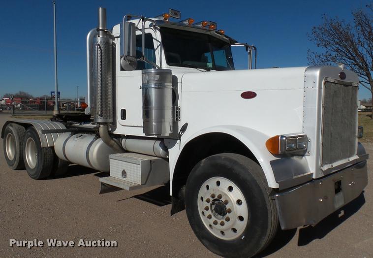 image for item DA0408 2007 Peterbilt 379 semi truck