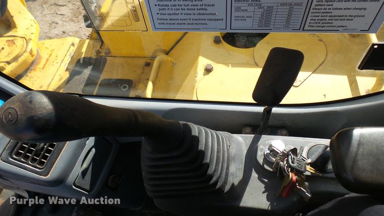 image for item DA0409 2007 Komatsu PC78MR-6 compact excavator
