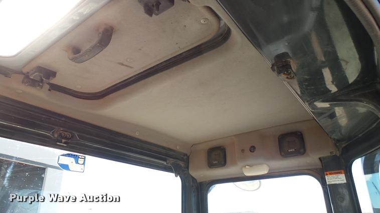 image for item DA0409 2007 Komatsu PC78MR-6 compact excavator