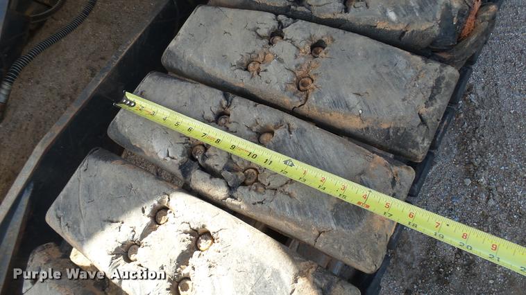 image for item DA0409 2007 Komatsu PC78MR-6 compact excavator