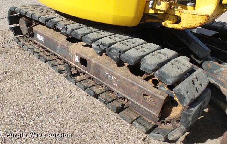 image for item DA0409 2007 Komatsu PC78MR-6 compact excavator